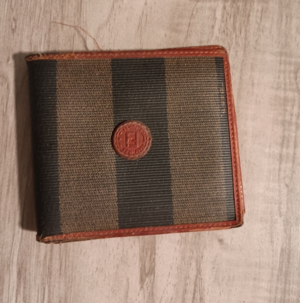 Fendi Wallet Purse Bifold Pecan Green Brown Woman Authentic Used